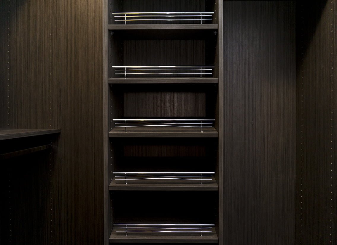 DarkCloset06