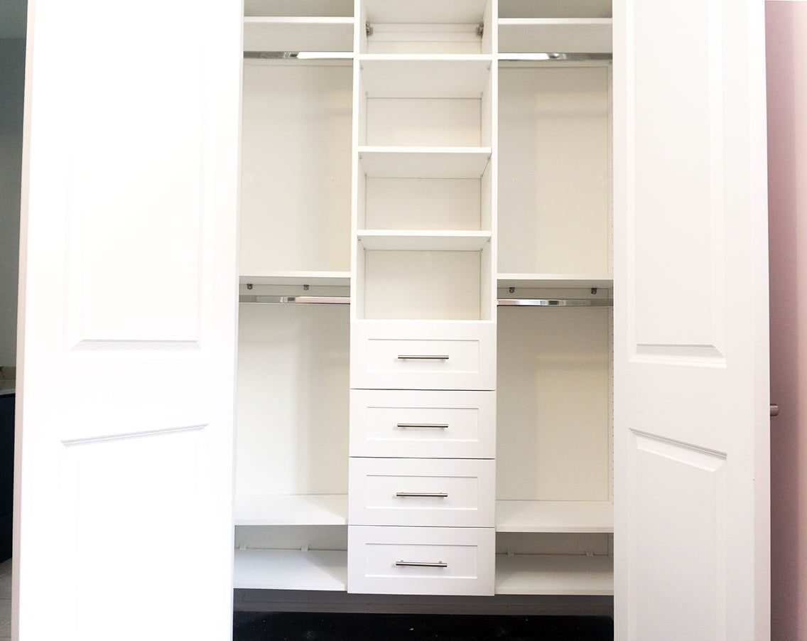WhiteCloset01